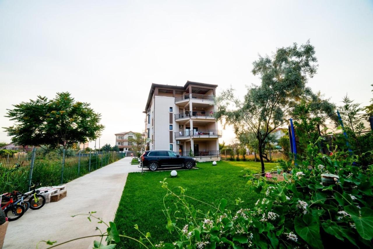 Breeze Villa Mamaia Nord Navodari Exterior photo
