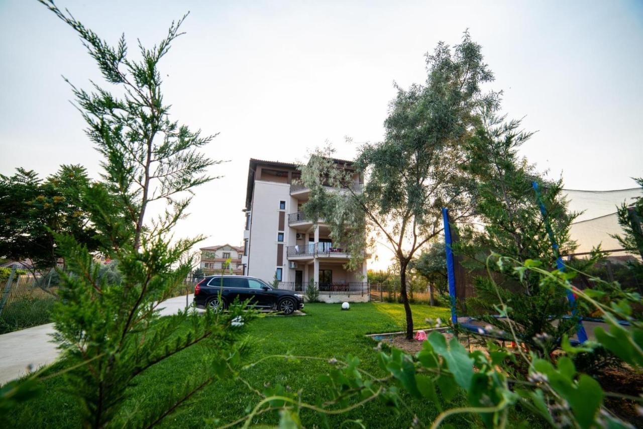 Breeze Villa Mamaia Nord Navodari Exterior photo