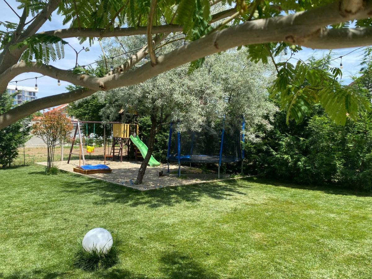 Breeze Villa Mamaia Nord Navodari Exterior photo