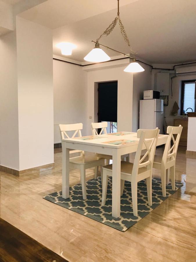 Breeze Villa Mamaia Nord Navodari Exterior photo